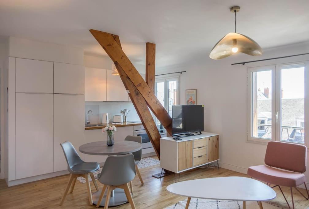 Ferienwohnung Le Vieux Marche *T2* Orléans Exterior foto